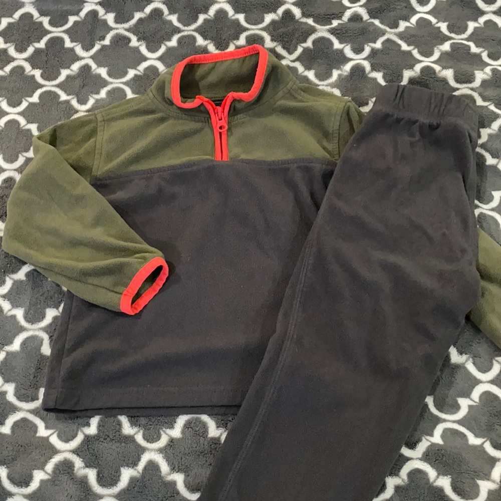 3t fleece outfit